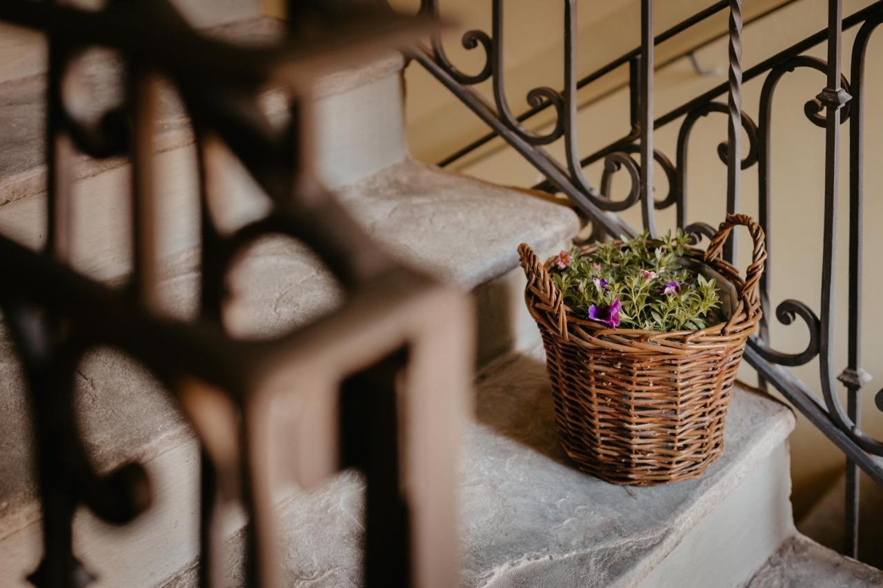 ホテル Relais Almaranto Calamandrana エクステリア 写真